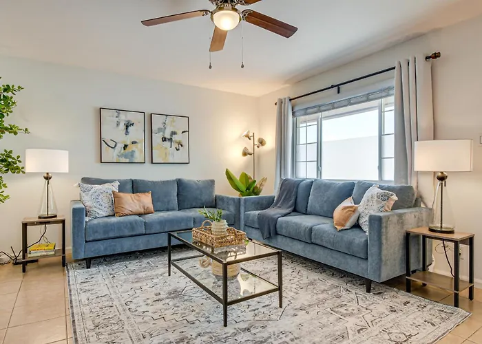 3 Mi To Old Town Scottsdale: W/ Patio! Holiday home